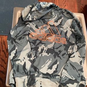 Adidas sport sweatshirt kids size M